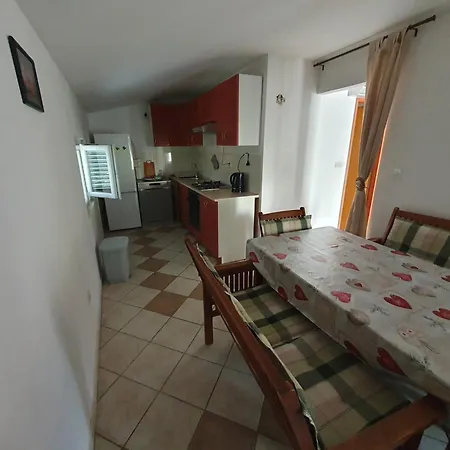 With Parking Space Seline - Paklenica - 17390 Apartman Starigrad-Paklenica