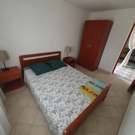 Апартаменты With Parking Space Seline - Paklenica - 17390