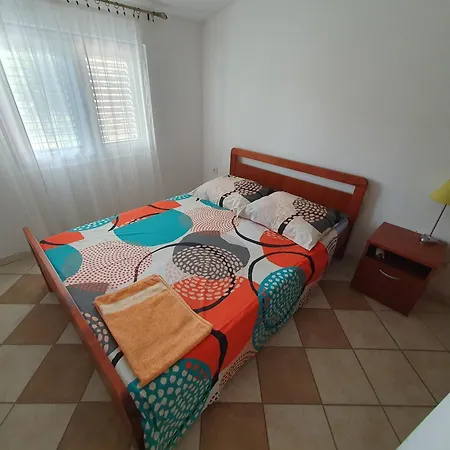 With Parking Space Seline - Paklenica - 17390 *