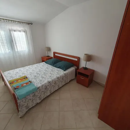 Daire With Parking Space Seline - Paklenica - 17390