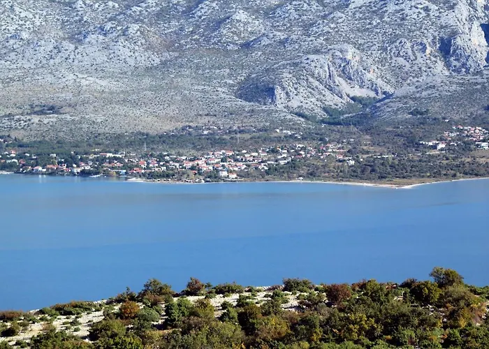 Daire With Parking Space Seline - Paklenica - 17390 Starigrad Paklenica
