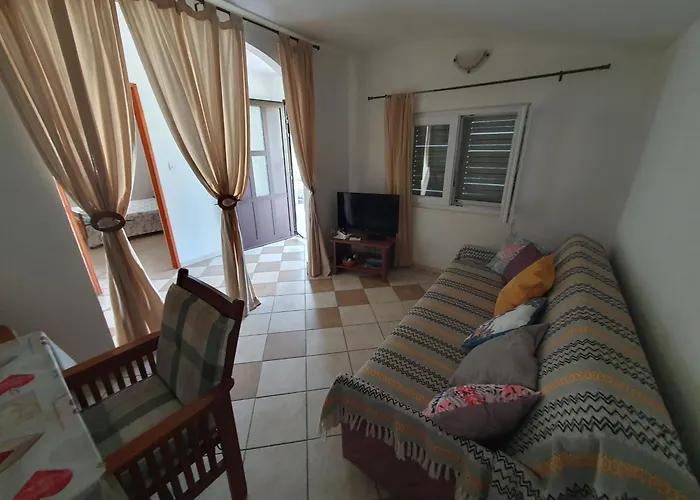 With Parking Space Seline - Paklenica - 17390